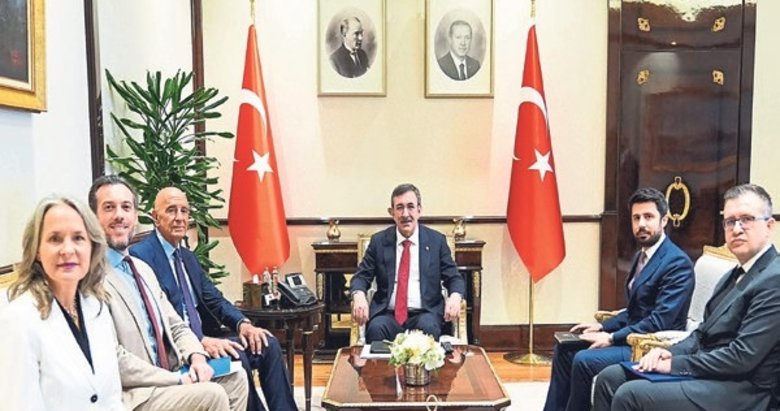 Cevdet Yılmaz ile Barrack külliyede görüştü!