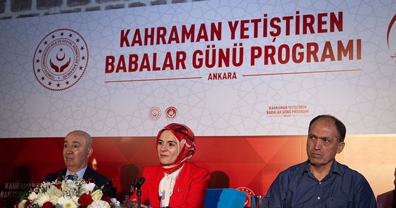Aile ve Sosyal Hizmetler Bakanı Mahinur Özdemir Göktaş Kahraman Yetiştiren Babalar Günü programına katıldı