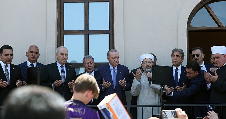 Tarihi Gümrükçü İshak Ağa Camii açıldı