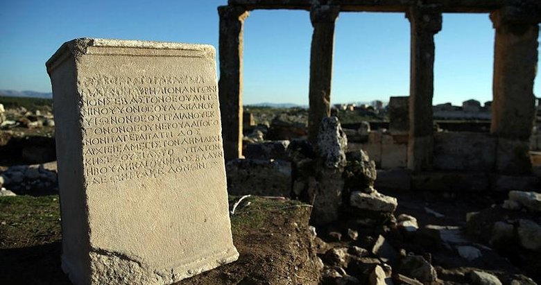 Uşak’taki Blaundos Antik Kenti’nde bereketin sembolü Demeterin sunak alanı bulundu