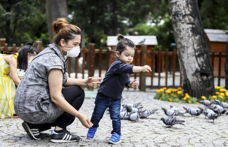 18 yaş altı sokağa ne zaman çıkacak? 18 yaş altı çocuklar seyahat edebilecek mi? Yeni getirilen kararlar hangileri?