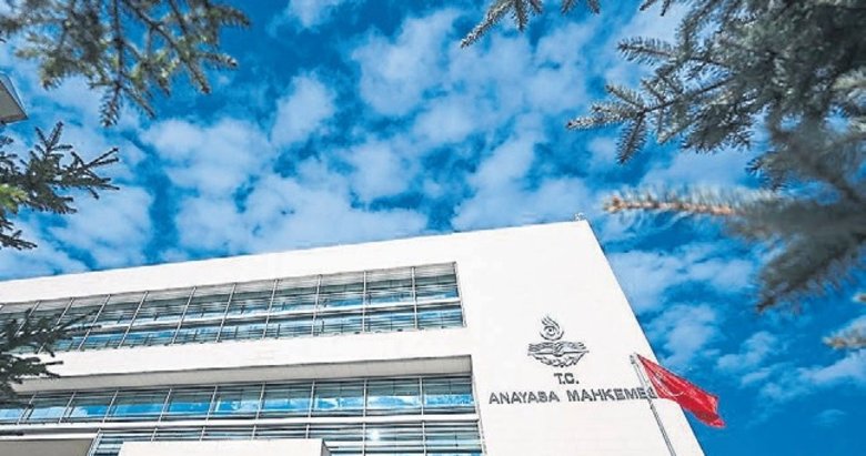 AYM’den avukat oyununa ret