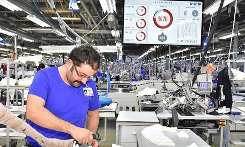 Dünyaca ünlü giyim markasından İzmir kararı! Fabrikasını ve istihdamını büyütüyor