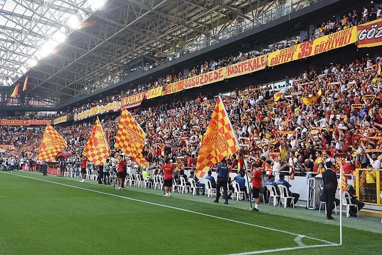 Göztepe Süper Lig’e çıkma biletini kaptı! Göztepe - Gençlerbirliği | MAÇ ÖZETİ