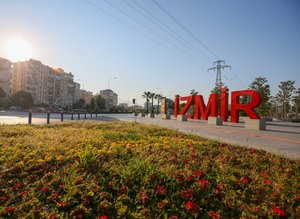 İZMİR HAVA DURUMU 19 NİSAN PAZAR | METEOROLOJİ'DEN O İLLERE YAĞIŞ UYARISI