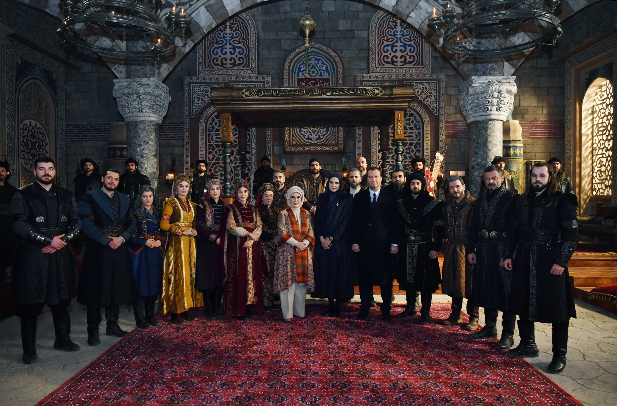 Emine Erdoğan Kuruluş Orhan setinde