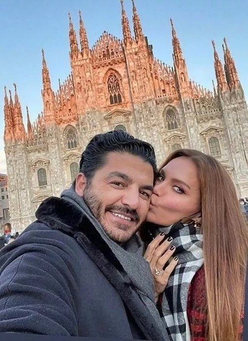 Uğur Akkuş’tan eşi Ebru Şallı’ya milyonluk hediye!