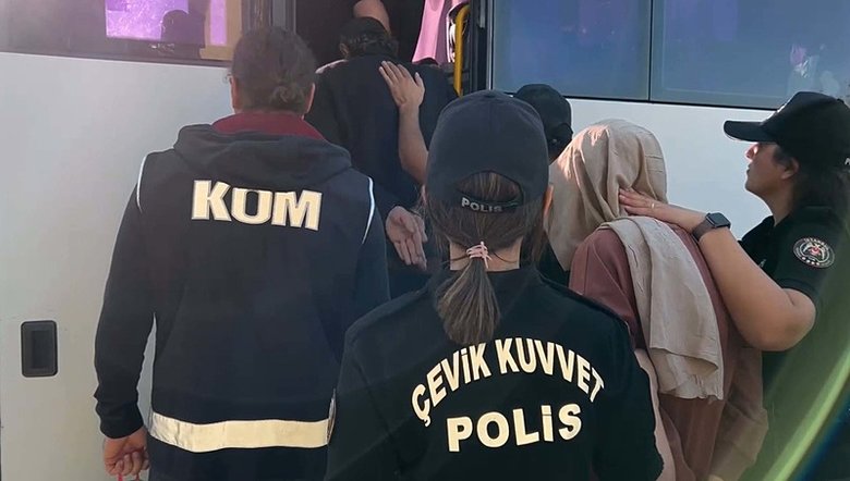 Sahte mehdinin müritlerine operasyon: 10 kişi tutuklandı