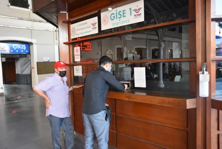 15 ay sonra ’İzmir Mavi Tren’i 300 yolcusuyla Ankara’ya yola çıktı