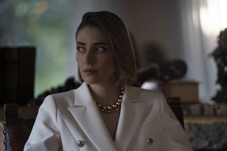 Holding’in başlıyor! Yayın tarihi belli oldu