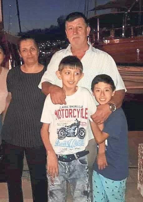 Makas cinayetinin kurbanları toprağa verildi