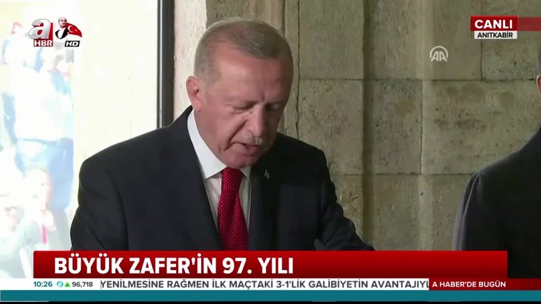 Başkan Recep Tayyip Erdoğan: Cumhuriyeti canımız pahasına korumakta kararlıyız