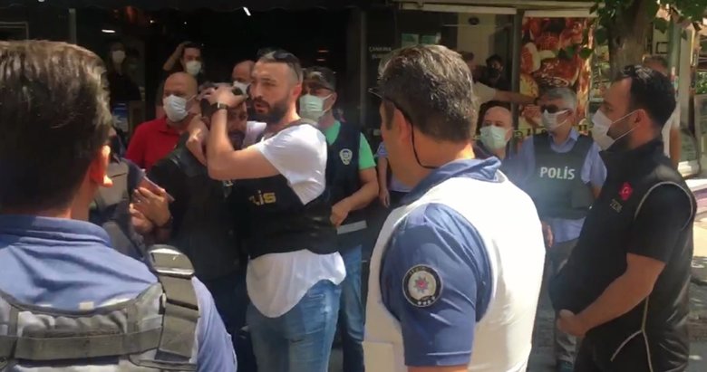 Son dakika: İzmir’de HDP il binasında silah sesleri! Saldırganın ifadesi ortaya çıktı