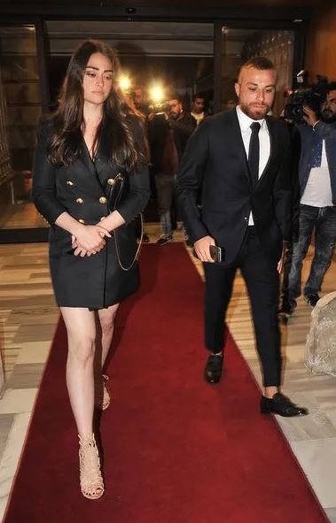 gokhan tore ile esra bilgic bosandi