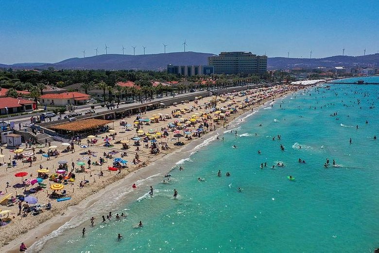 Çeşme’de turizmci mutlu! Oteller bayram rezervasyonlarını doldurdu