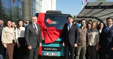 İzmir’de üretildi! Elektrikli hafif ticari araç trafiğe çıktı