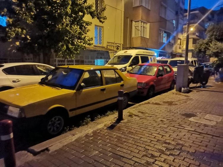 İzmir’de korkunç olay! Evlerinde ölü bulundular