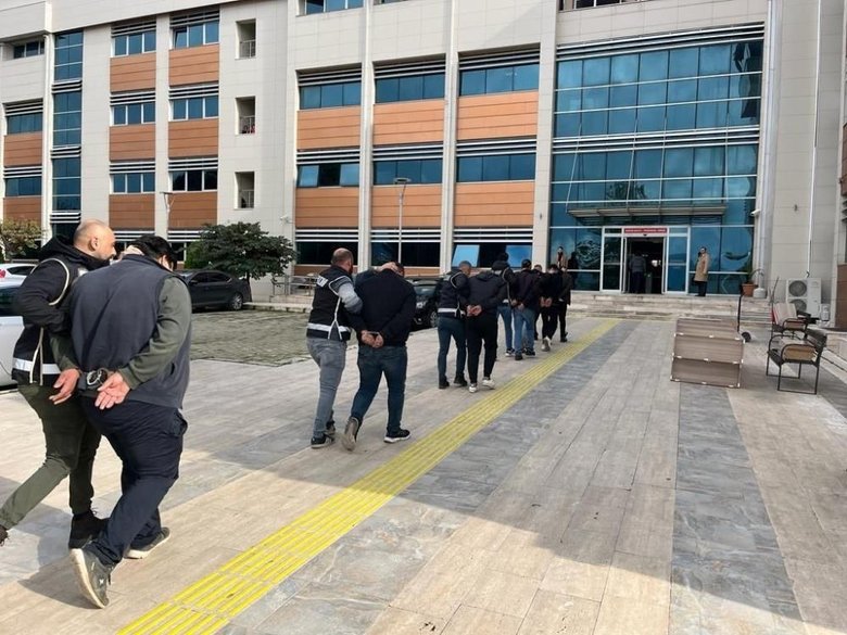 İzmir’de eğlence mekanındaki kavganın 6 şüphelisi tutuklandı