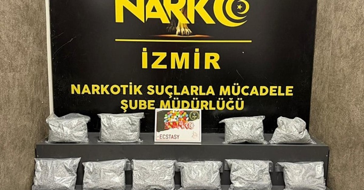 İzmir'de çifte uyuşturucu operasyonu! Evleri adeta üretim merkezine çevirmişler