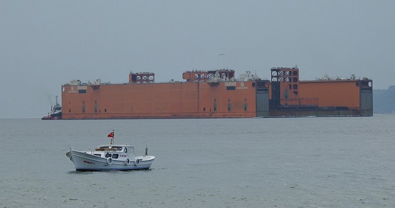 Çanakkale Boğazı’nda dev geçiş