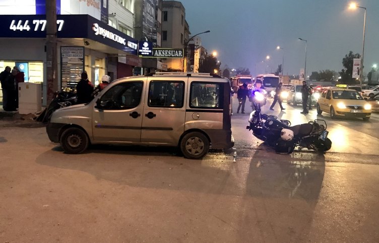 İzmir’de trafik kazası: 2 polis yaralı