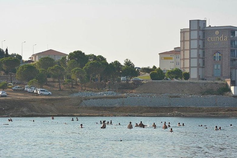 Cunda Adası bayramı tam dolulukla karşılıyor