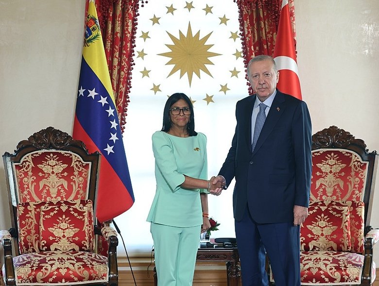 baskan-erdogan-rodriguez-ile-gorustu-1780930563793.jpeg