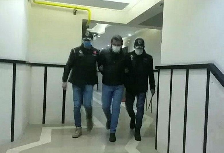 İzmir merkezli dev FETÖ operasyonu! 238 kişi için yakalama kararı