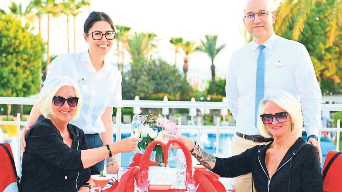Alman turistin Antalya sevdası