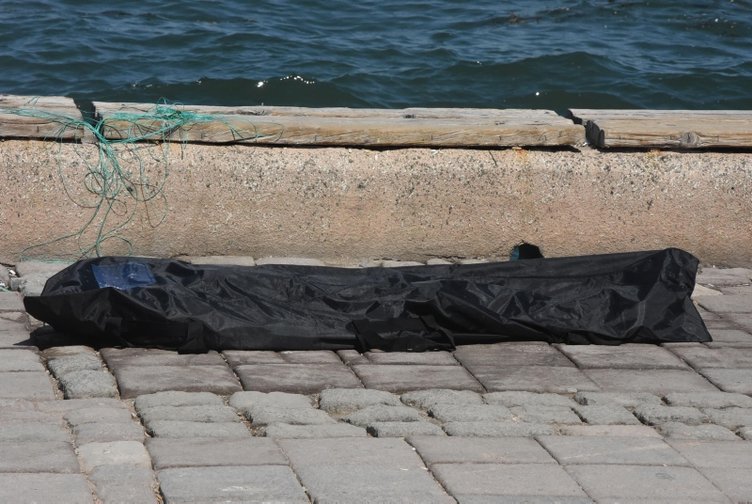 İzmir’de denizden ceset çıktı