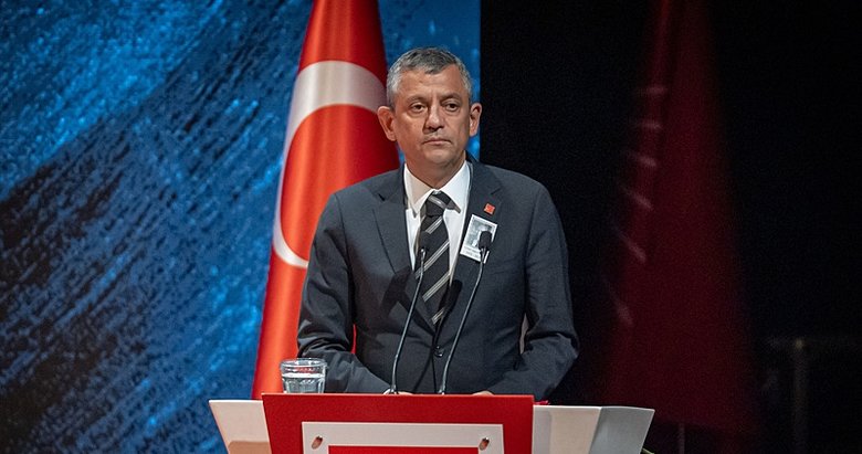 CHP komisyonda ikiye bölündü
