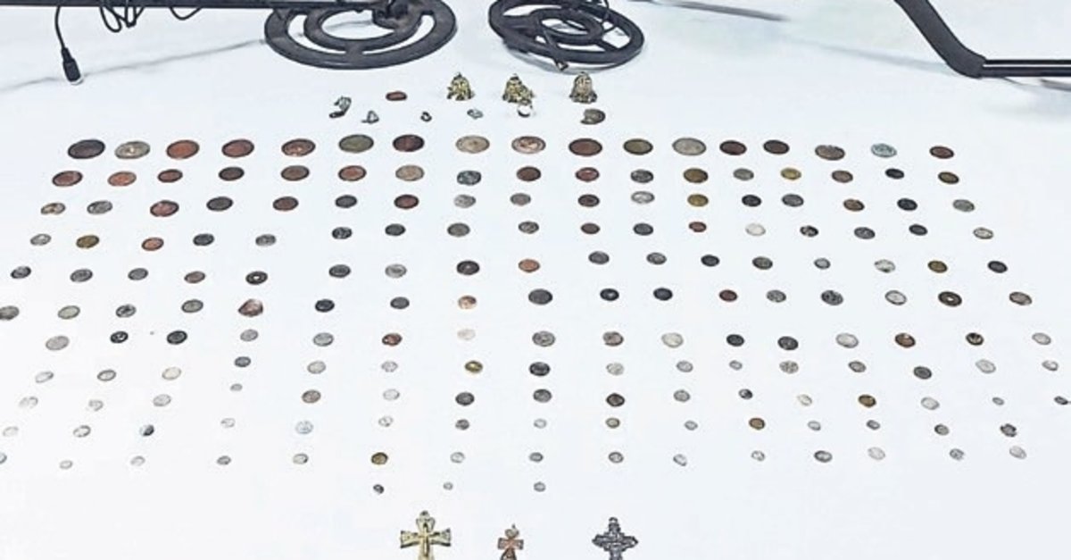 İzmir’de tarihi eser kaçakçılarına darbe