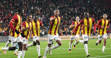 Göz-Göz 10’u bitirdi