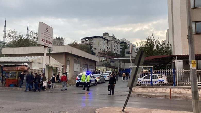 İzmir’de iki grup arasında silahlı kavga: 2’si ağır 6 yaralı