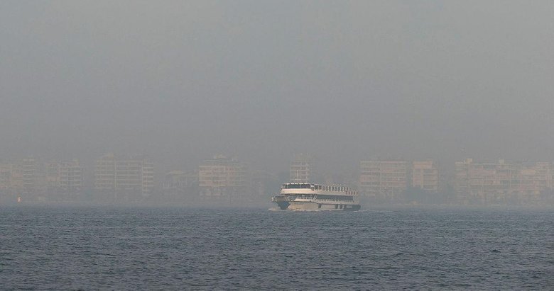 İzmir’de sis etkili oldu! Hava ulaşımında gecikmeler yaşandı
