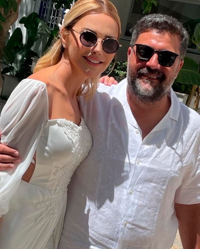 Ece Erken 3 ay önce evlendiği Şafak Mahmut Yazıcıoğlu ile boşanıyor mu?