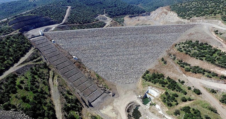 İzmir’deki dev barajın gövdesi tamamlandı