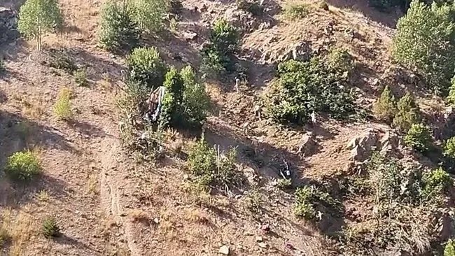 Sivas’ta minibüs uçuruma yuvarlandı: 3 ölü çok sayıda yaralı!