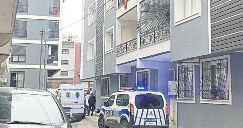 Buca’da arabaya silahlı saldırı
