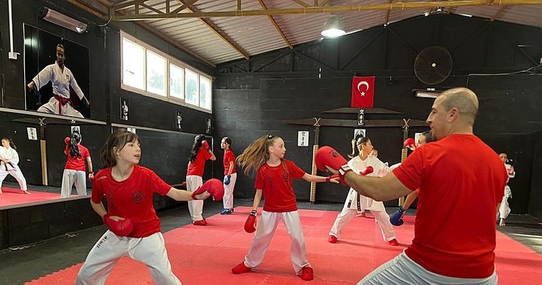 8 dilli Yıldız kardeşler