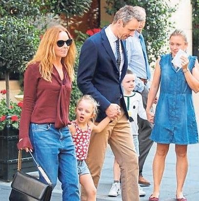 Kariyer de yaptılar bol bol çocuk da...