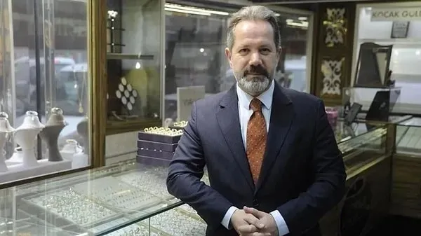 gram-altin-icin-kritik-tahmin-islam-memis-tarih-verdi-nokta-atisi-yapti-1786804734275.jpeg
