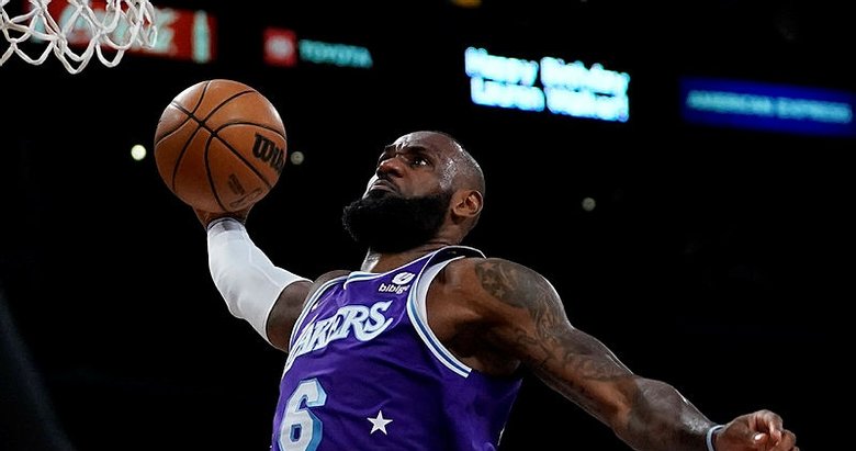 Rekorların adamı LeBron