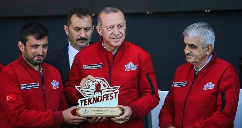 Başkan Erdoğan, Bayraktar’ı vefatının 4. yılında andı