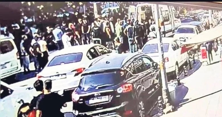 Anne-kız tartıştıkları genci öldürdü