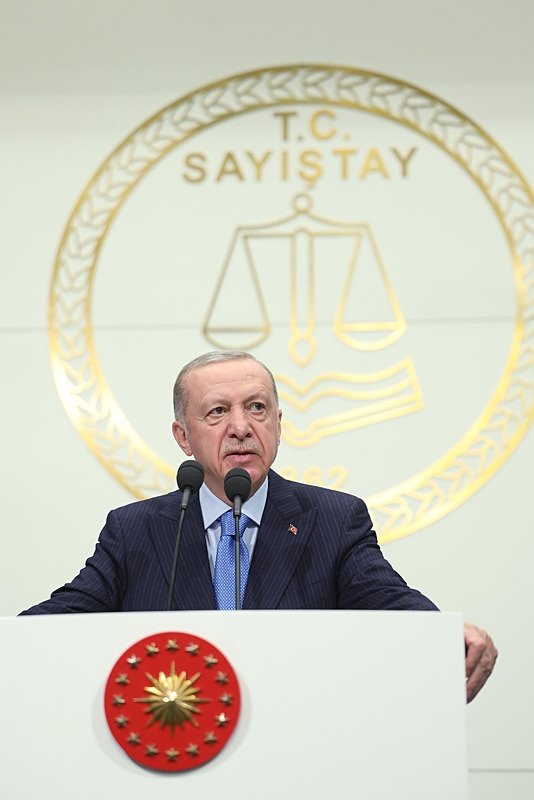 Çağdaş bir Anayasa evlatlarımıza borcumuzdur