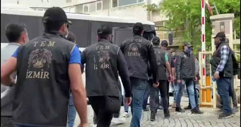 İzmir ve İstanbul merkezli FETÖ operasyonunda 30 tutuklama