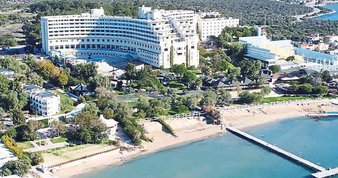 Jet Fadıl’ın lüks oteli satılıyor