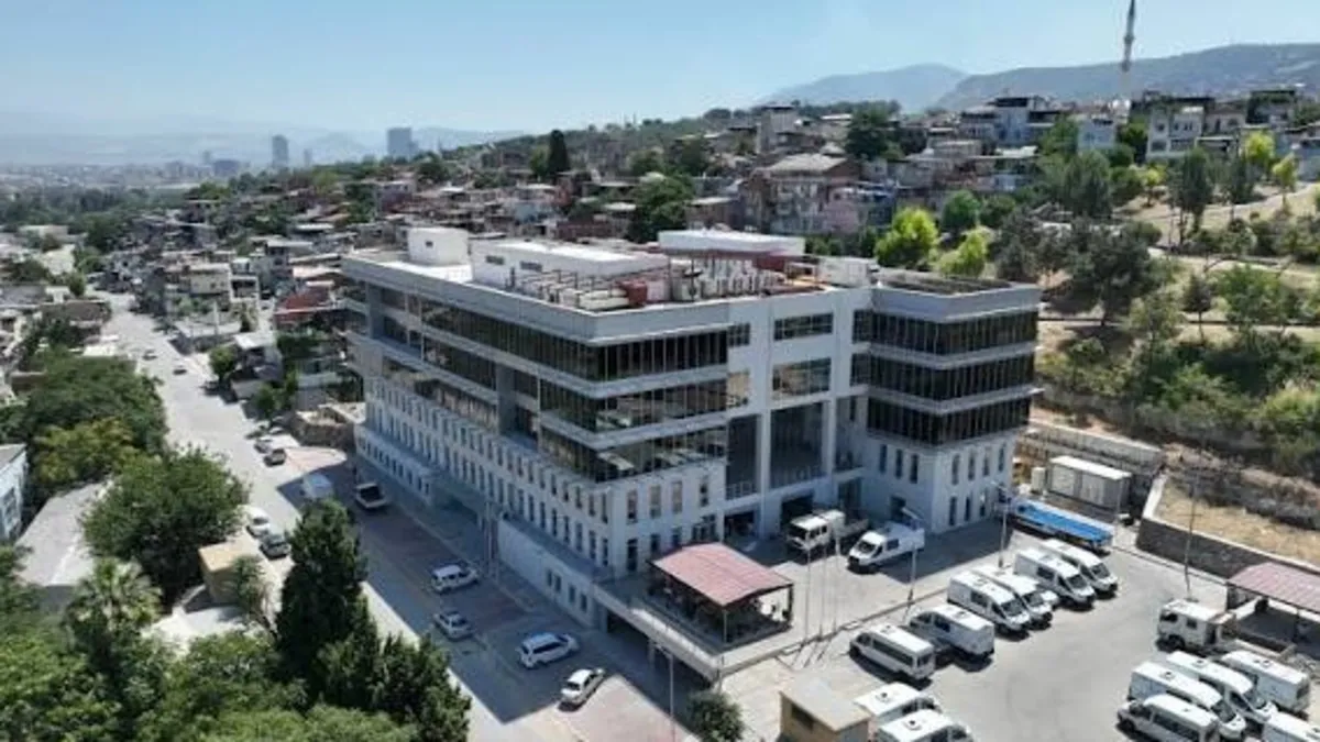 PARK VE BAHÇELER DAİRESİ BAŞKANLIĞI YEŞİL ALANLAR YAPIM ŞUBE MÜDÜRLÜĞÜNE TAŞ ÇAKIL VE KABUK BAĞLAYICI TUTKAL SIRT PULVERİZATÖRÜ VE KEÇE ALIMI