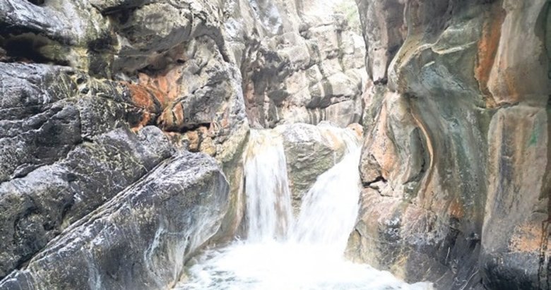 Spil’in Saklı Kanyon’u yeniden akmaya başladı